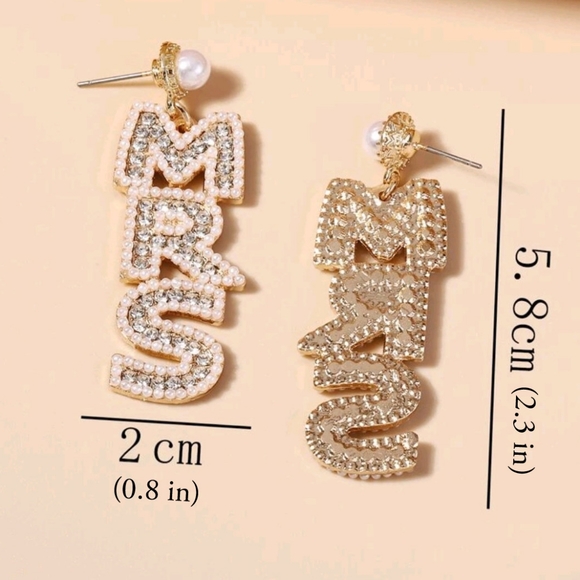 NWT Faux Pear & Rhinestone MRS Earrings - Picture 3 of 5
